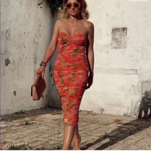 Zara Dresses & Skirts - Zara printed Tull dress floral